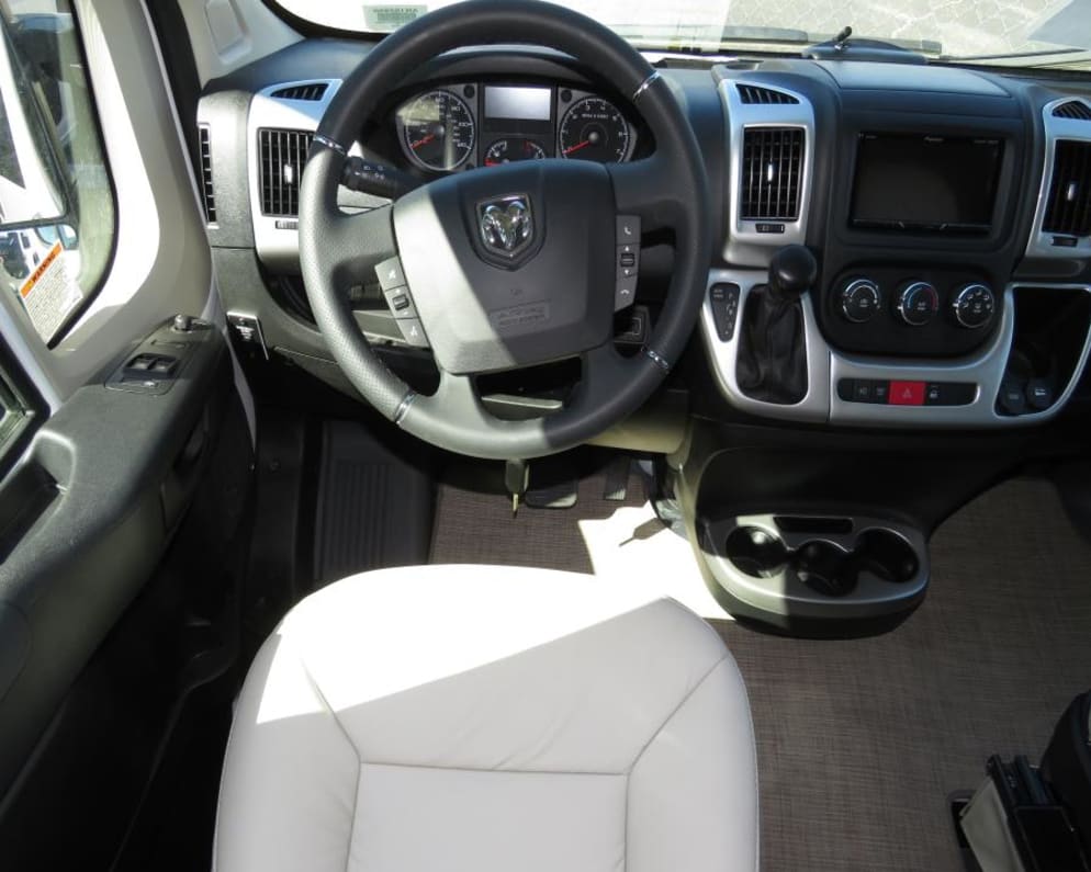 2022 Thor Rize Class B for rent in Aptos California