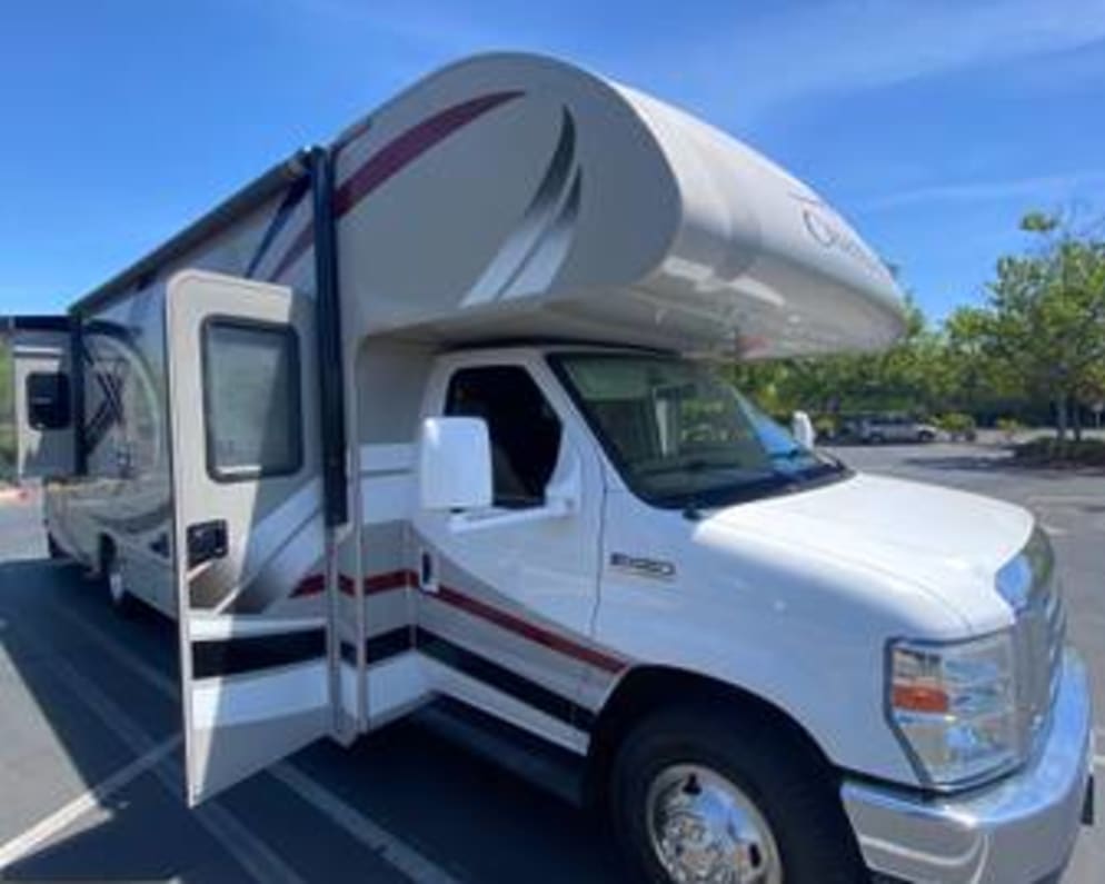 2014 Thor Chateau available for rent in Roseville California