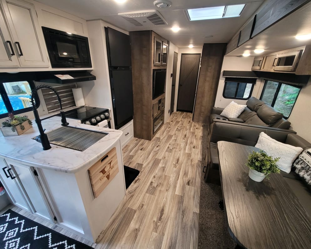 2021 Venture ST332VBH available for rent in Citrus Springs Florida