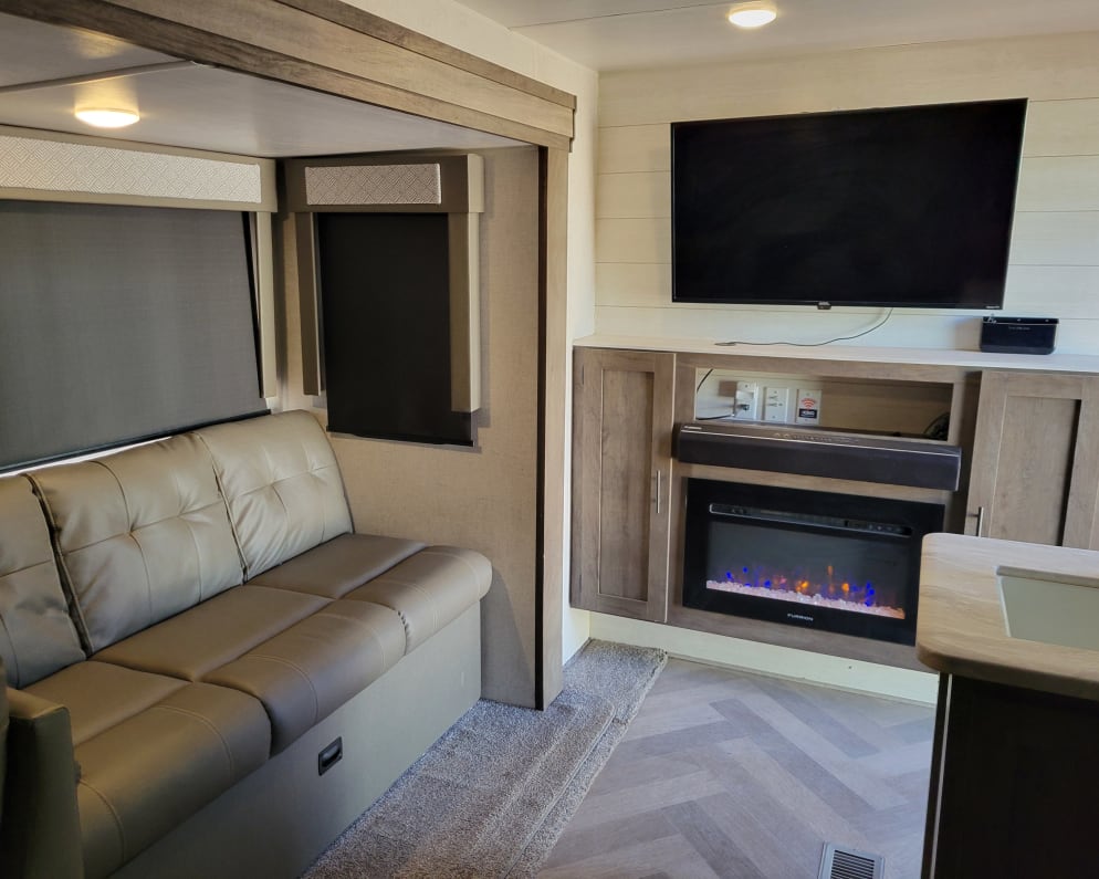 2020 Salem Forester 32bhds available for rent in Las Cruces New Mexico