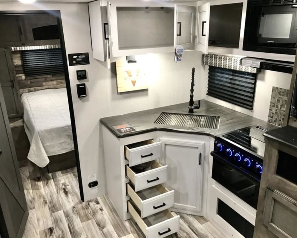 2022 Venture Stratus VBH261 Travel Trailer for rent in Everett Washington