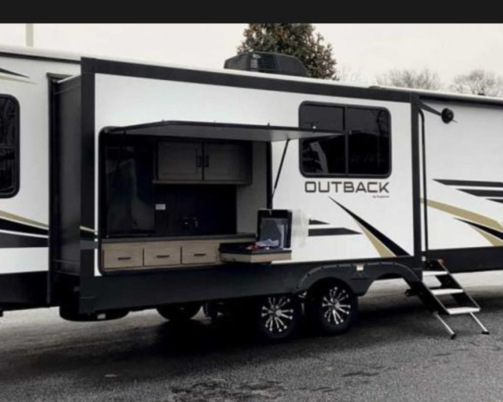 2021 Keystone RV Outback Travel Trailer for rent in Central Point Oregon