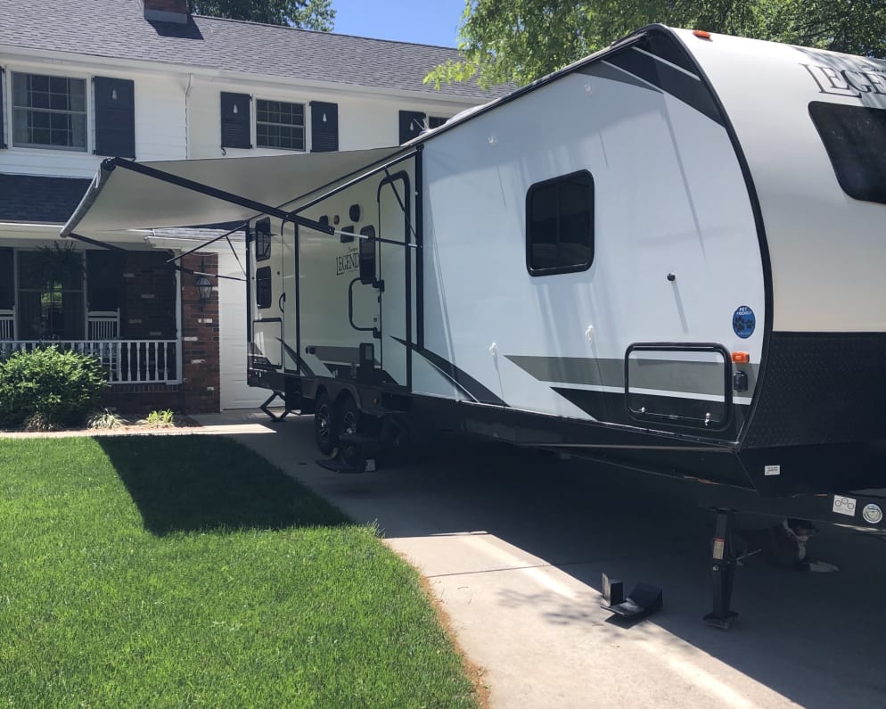 Travel Trailer RV for Rent in Hesston, Kansas