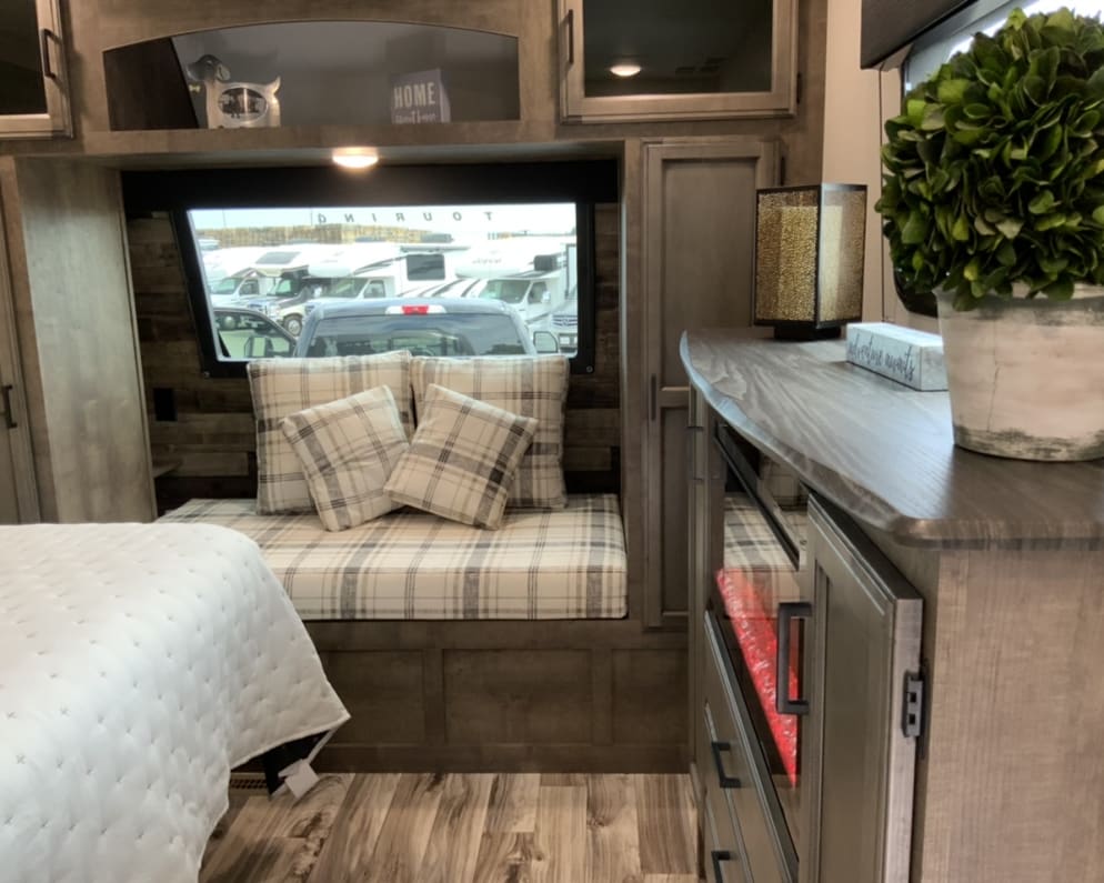 2027 Venture Rv Sporttrek available for rent in Fort Worth Texas