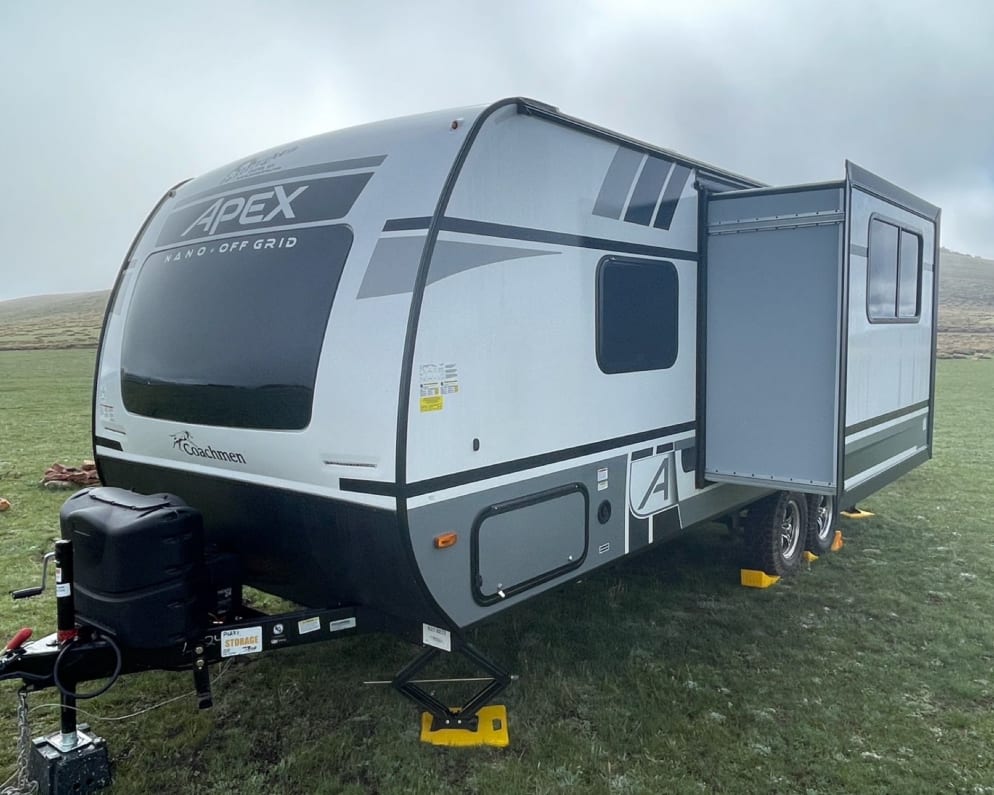 2022 Coachmen Apex