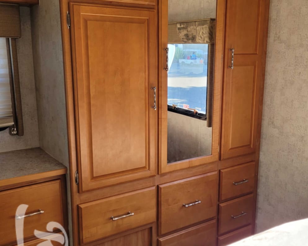 2007 Chalet  by Winnebago for rent in 92123