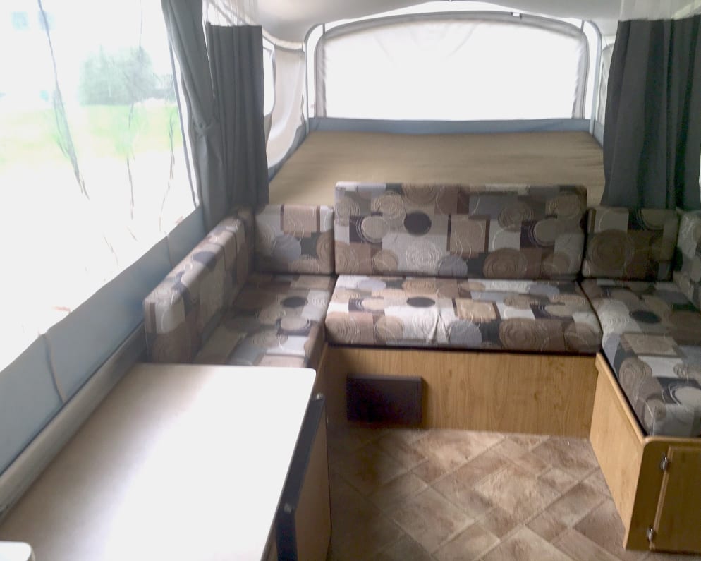 2010 Coleman Sun Valley Popup for rent in North Freedom Wisconsin