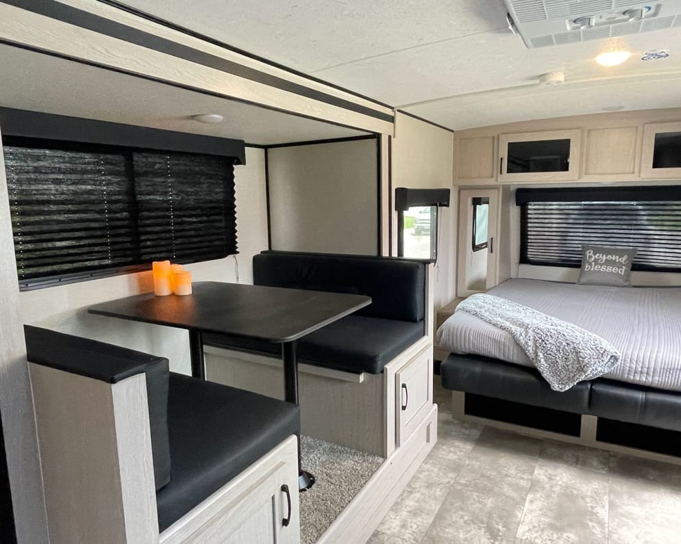 2022 Coachmen Apex available for rent in Evansville Wyoming