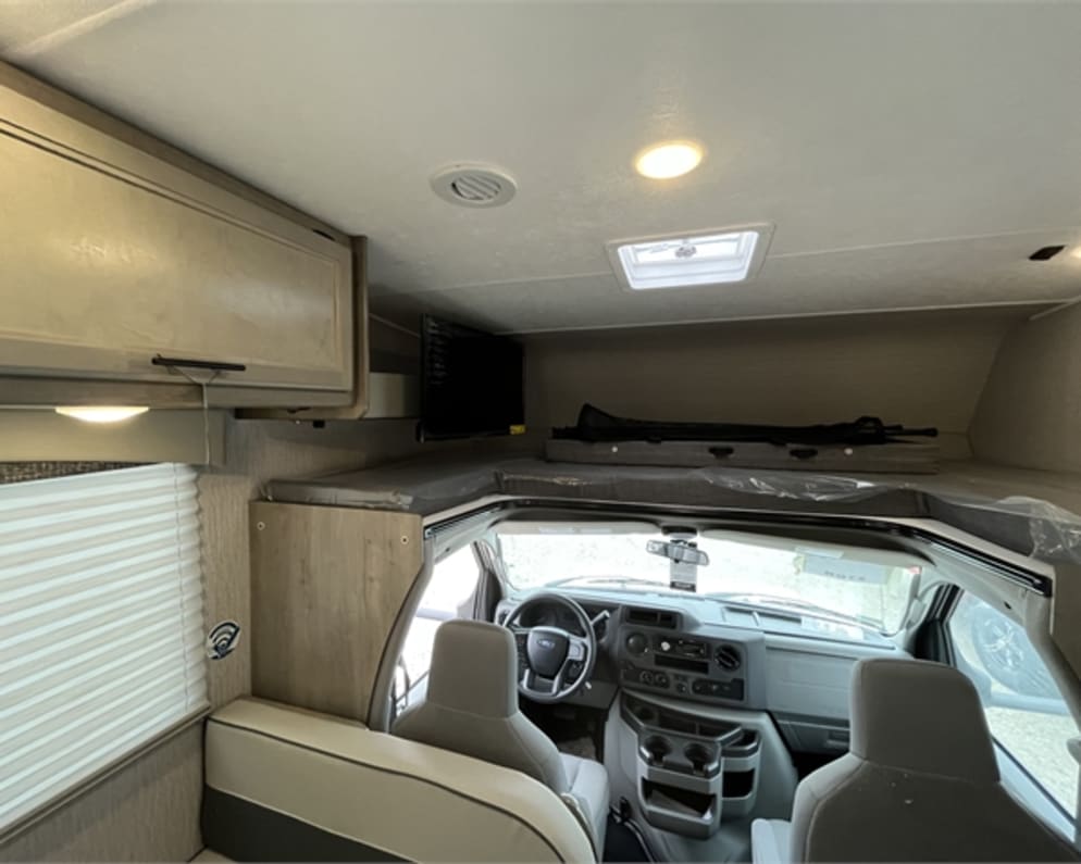 2022 Class C RV for Rent in New Lenox, Illinois