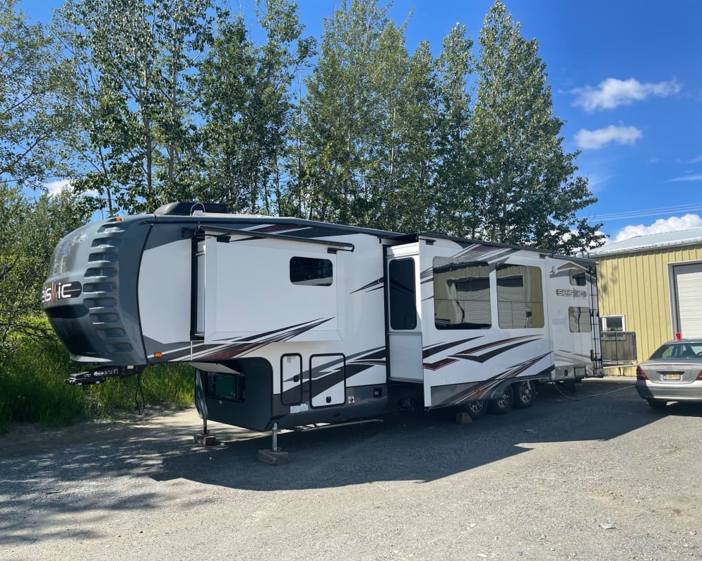 2013 Toy Hauler RV for Rent in Palmer, AK