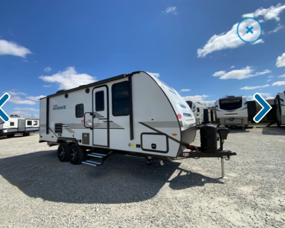 2022 Winnebago Minnie