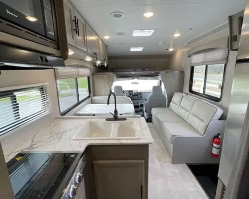 2022 Class C RV for Rent in Harvest, Alabama