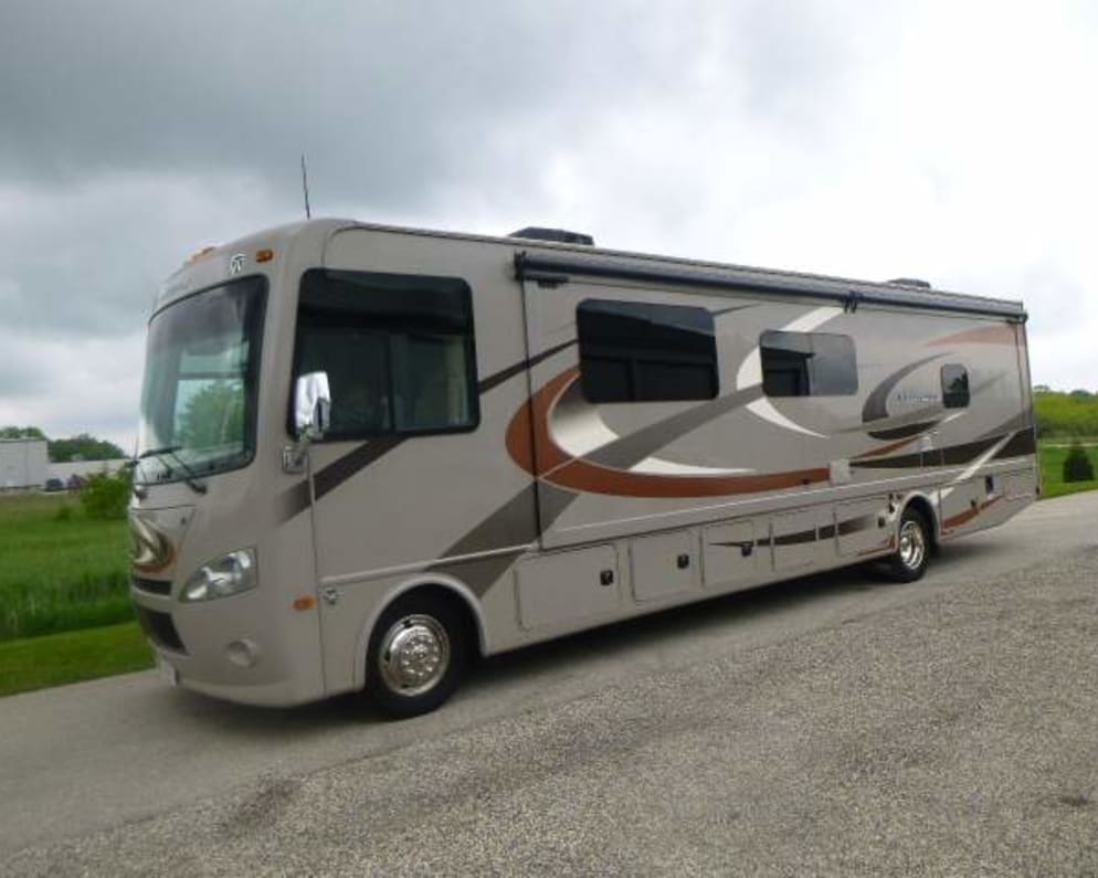 2015 Class A RV for Rent in Sheboygan, Wisconsin