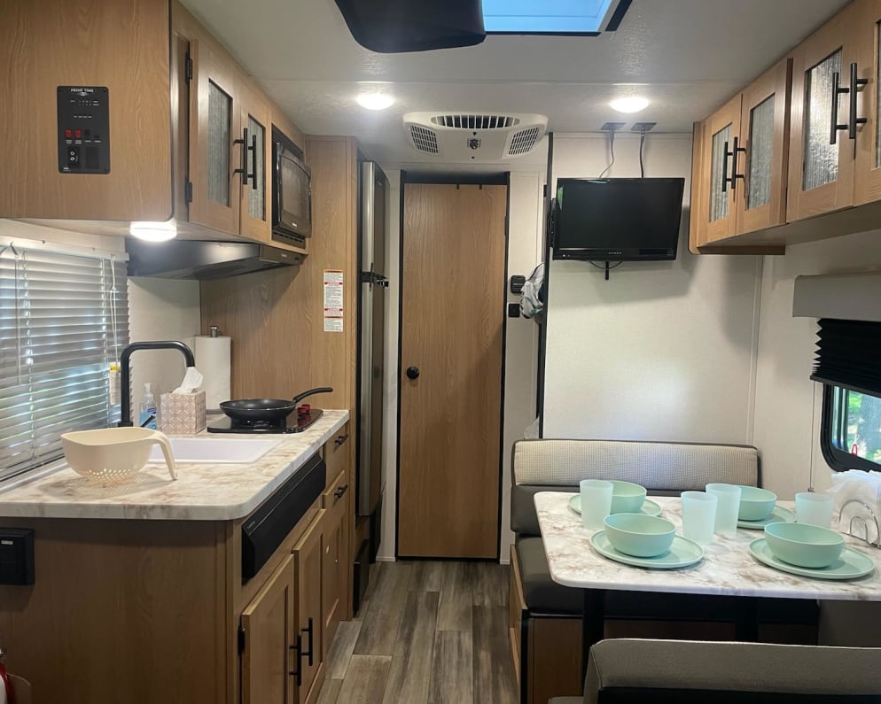 2022 Prime Time Avenger available for rent in Bolivar Ohio
