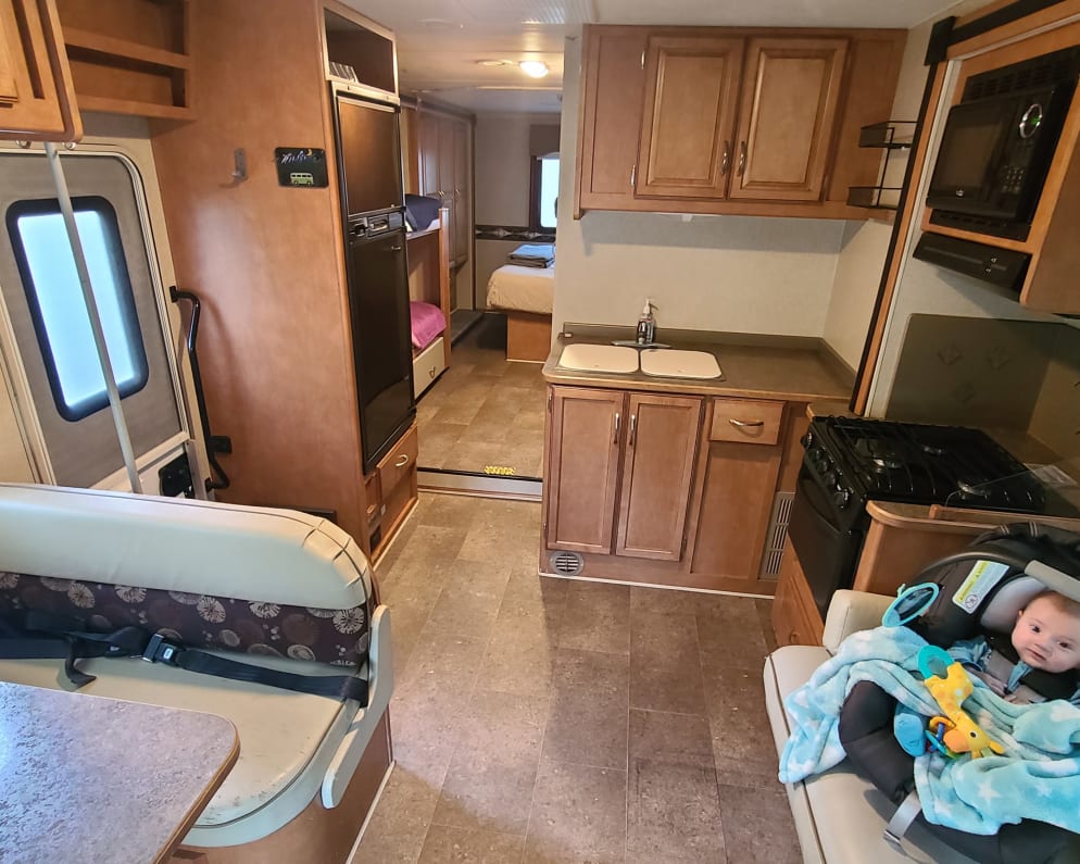 2017 Winnebago Minnie Winnie Class C for rent in Anchorage Alaska