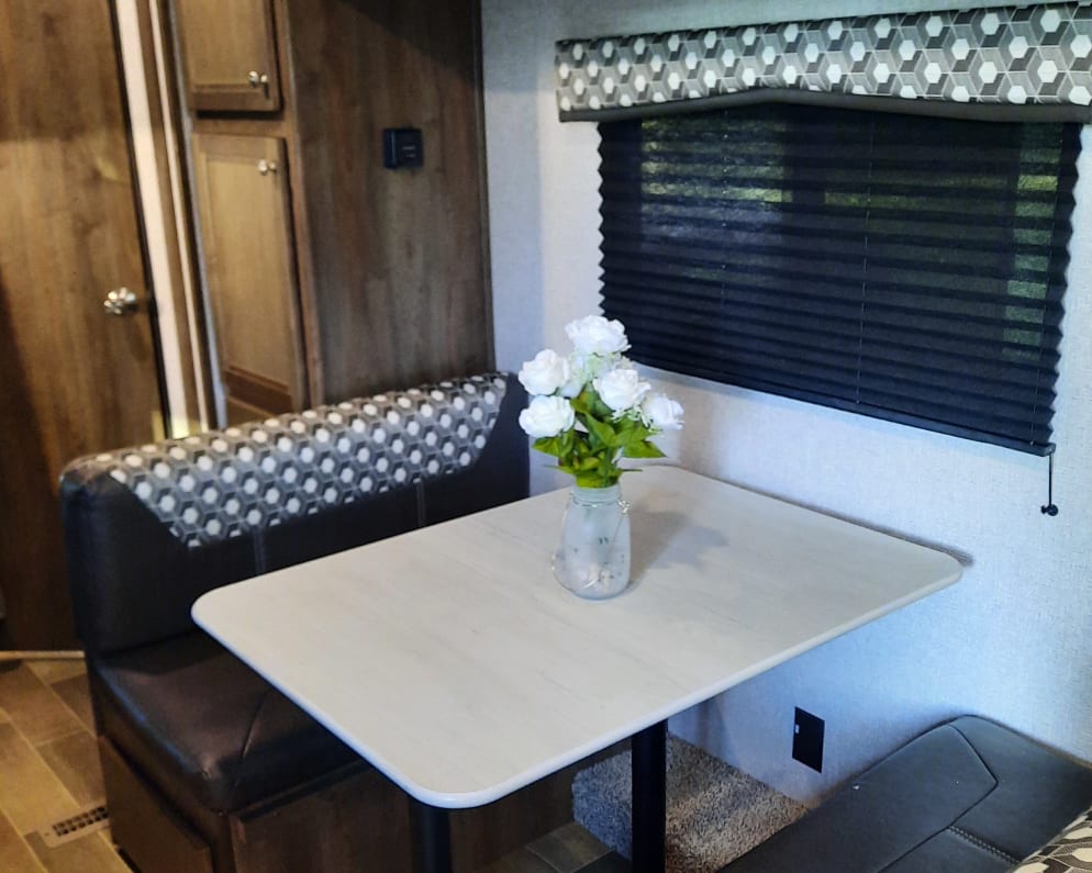 2020 Dutchmen Coleman Lantern LT Travel Trailer for rent in White Georgia