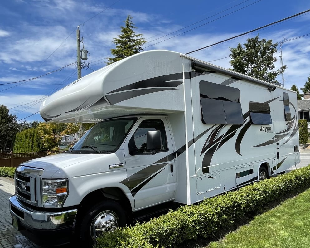Class C RV for Rent in Surrey, British Columbia - RVUSA.com