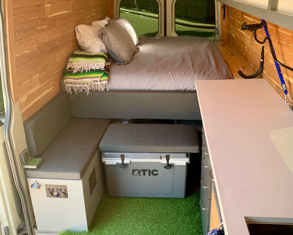 Class B RV for Rent in San Diego, California - RVUSA.com