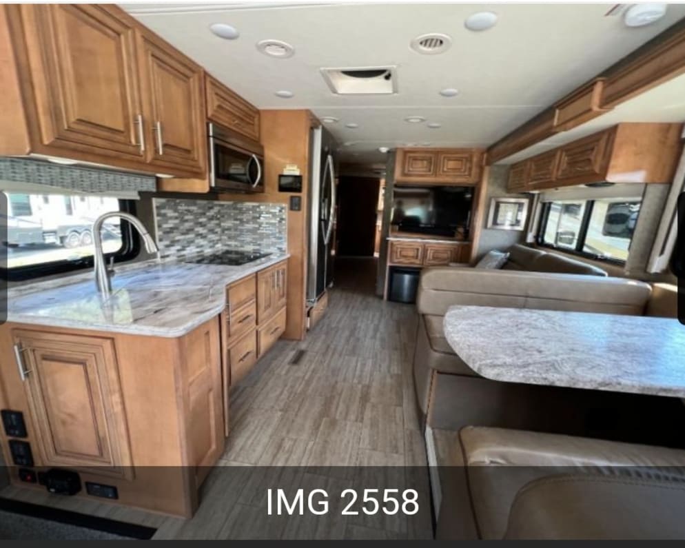 2019 Class A RV for Rent in Odessa, FL