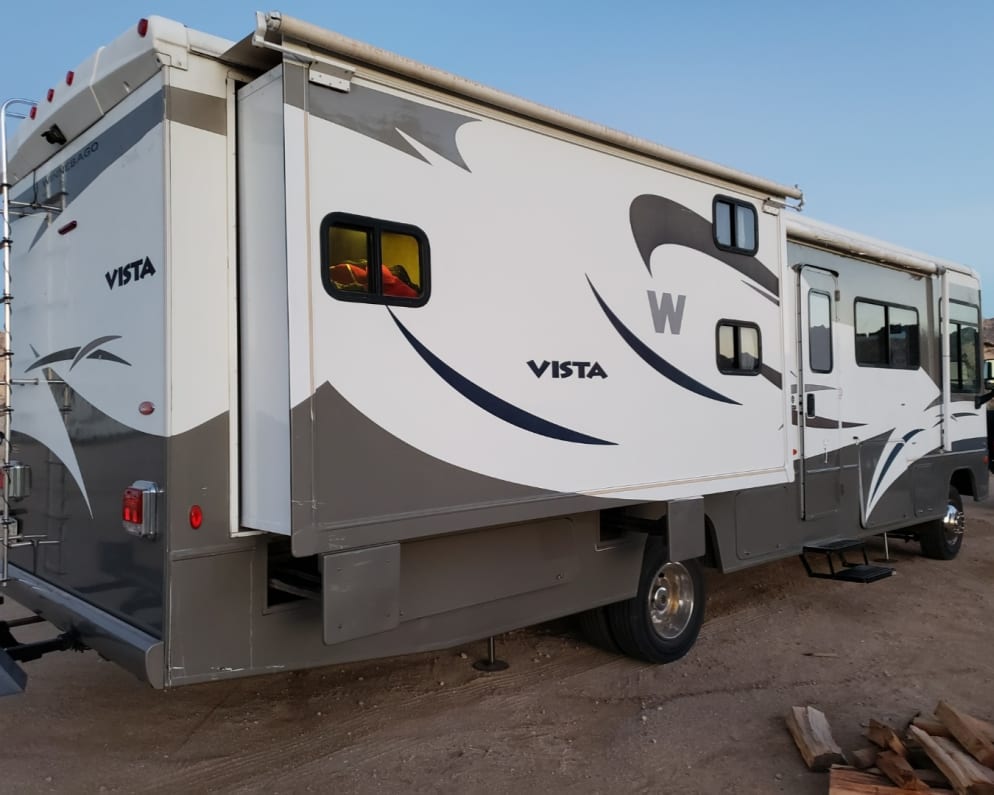 2009 Winnebago Vista