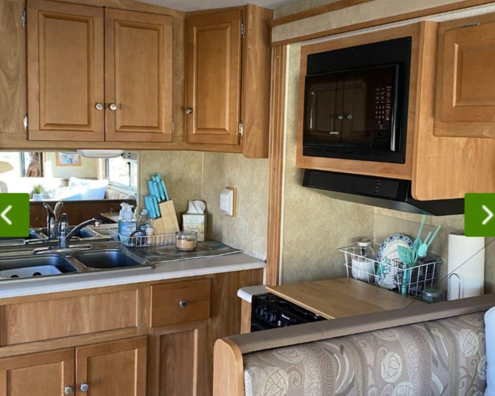 2009 Winnebago Vista Class A for rent in Westminster California