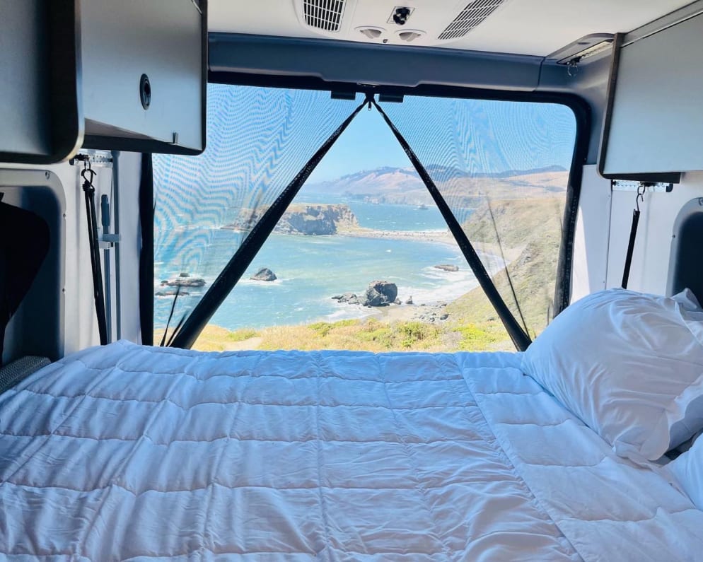 2022 Winnebago solis