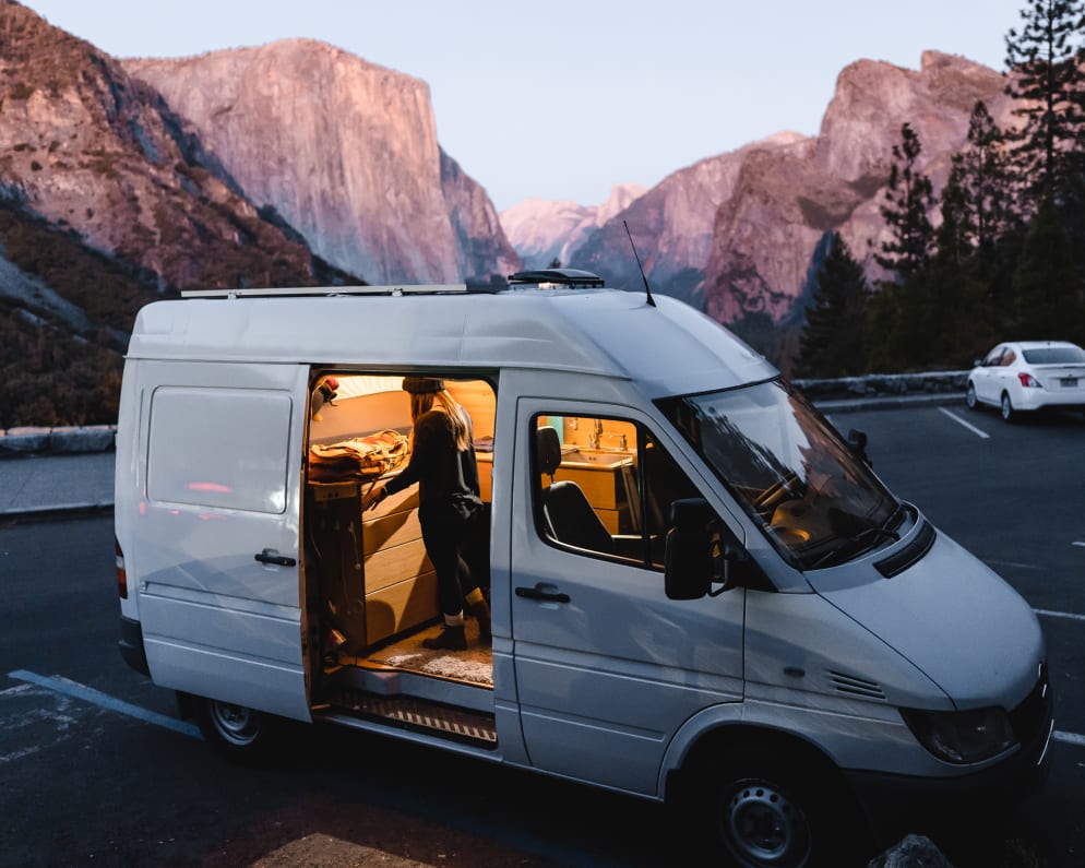2006 Mercedes Sprinter Class B for rent in Walnut Creek California