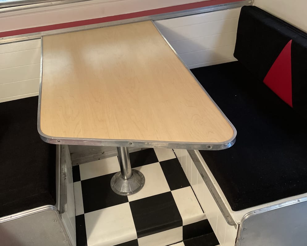 Travel Trailer RV for Rent in Redmond, Oregon