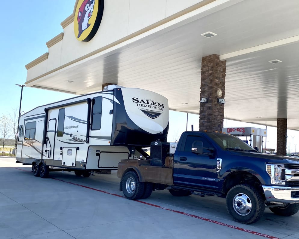 2021 Fifth Wheel RV for Rent in Mineral Wells, Texas