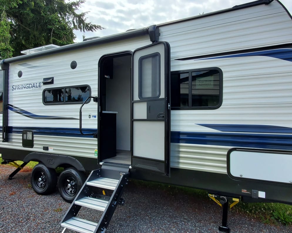 2022 Travel Trailer RV for Rent in Everett, Washington