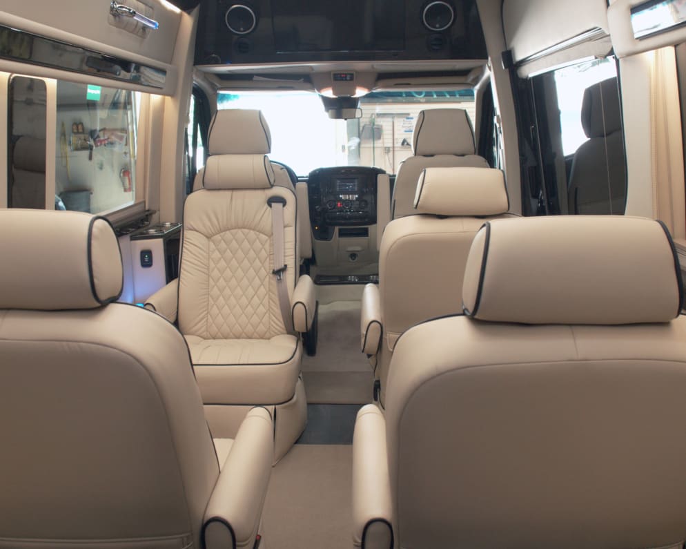 2023 Ultimate Toys Ultimate Coach available for rent in Birmingham Alabama