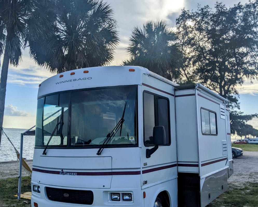 2002 Class A RV for Rent in Holiday, FL
