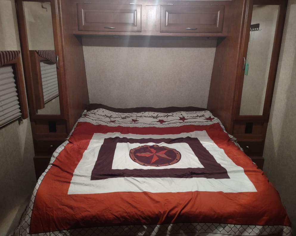 Travel Trailer RV for Rent in Winston, Oregon