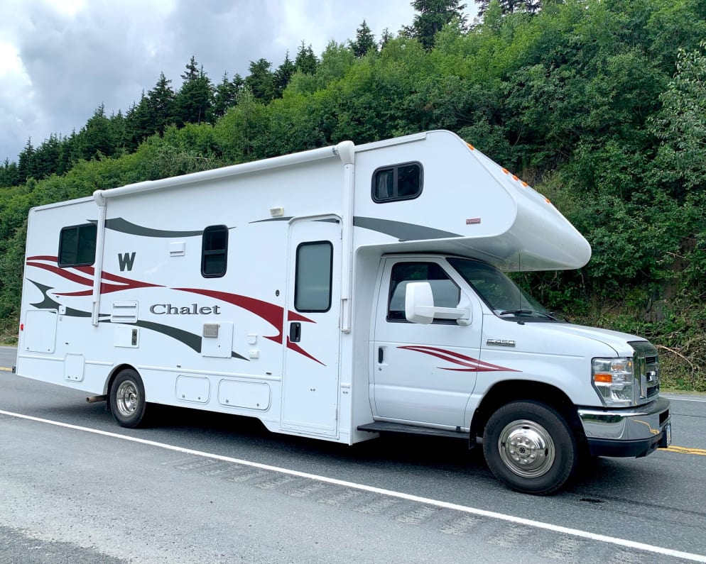 2013 Winnebago Chalet