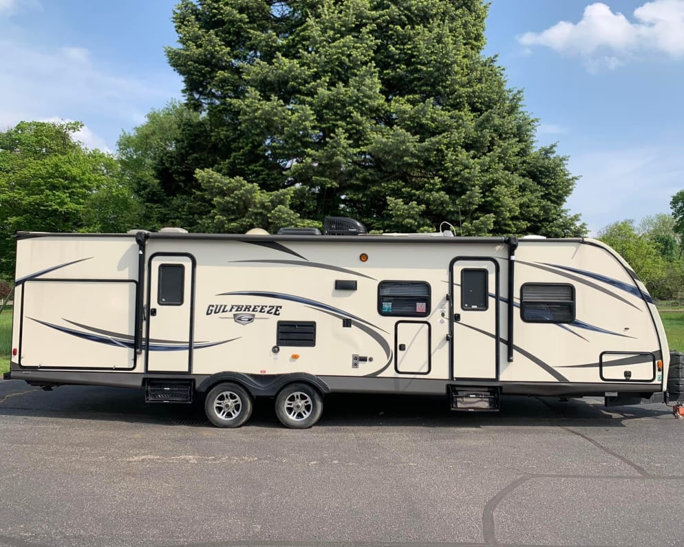 2017 Travel Trailer RV for Rent in Kalamazoo, Michigan