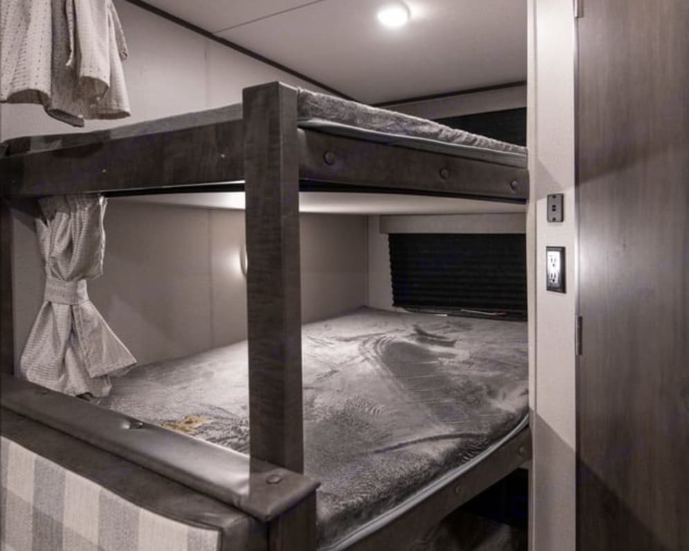 2021 Transcend Xplor 261BH  by Grand Design for rent in 37076