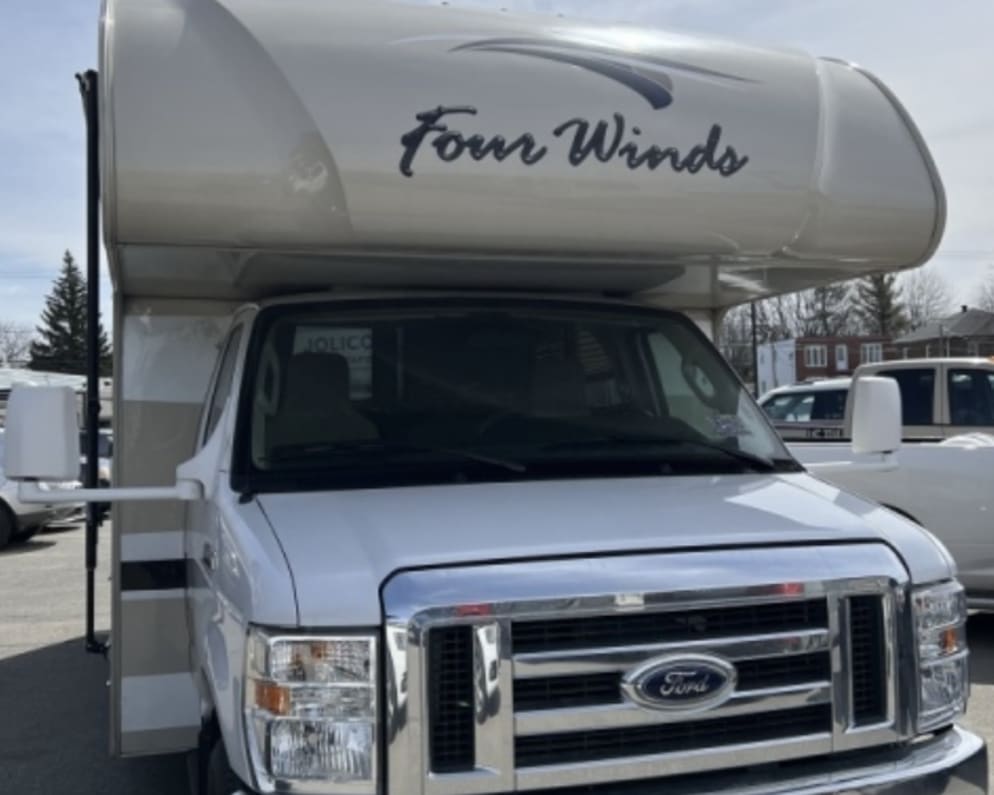 2018 Class C RV for Rent in Windsor, Ontario