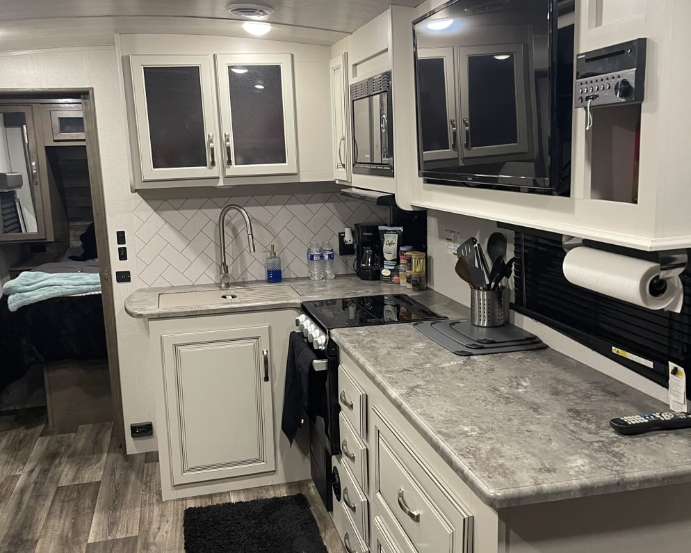 Travel Trailer RV for Rent in Taft, California