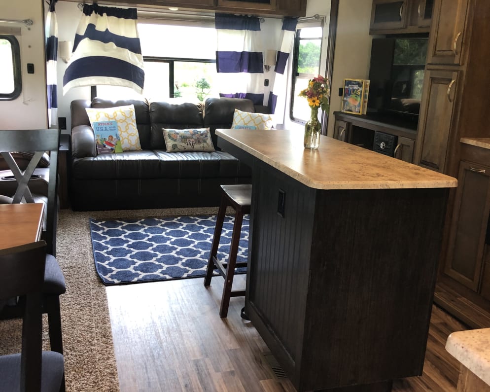 2018 Forest River Coachmen Chaparral available for rent in Loudon Tennessee