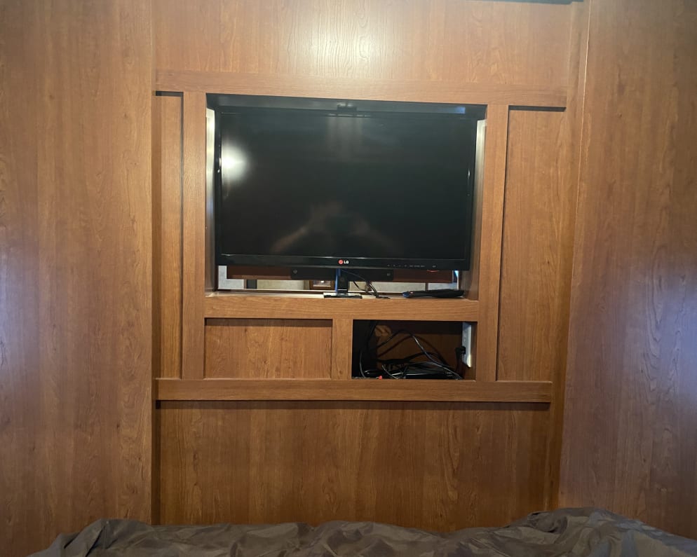 2013 Dutchmen Trailer  by Dutchmen for rent in 43464