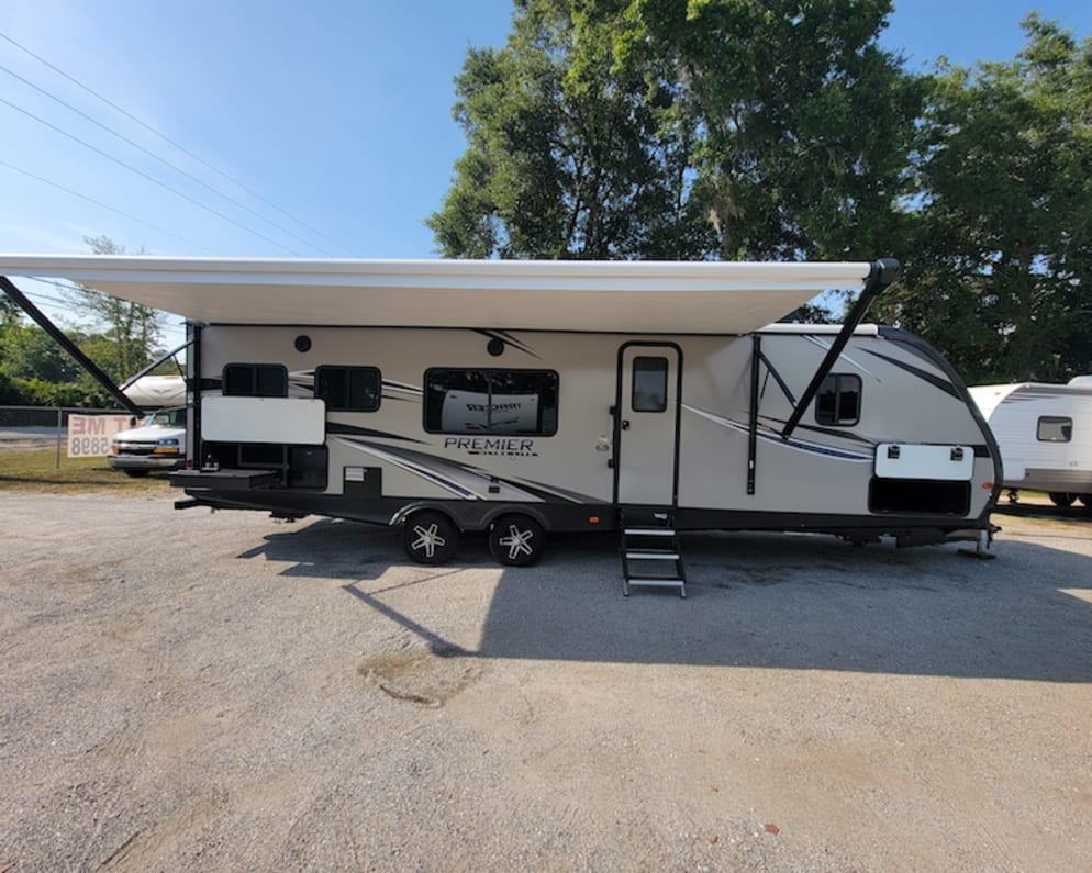 2021 Keystone RV Premier UltraLite 29RKPR Travel Trailer for rent in Jacksonville Florida