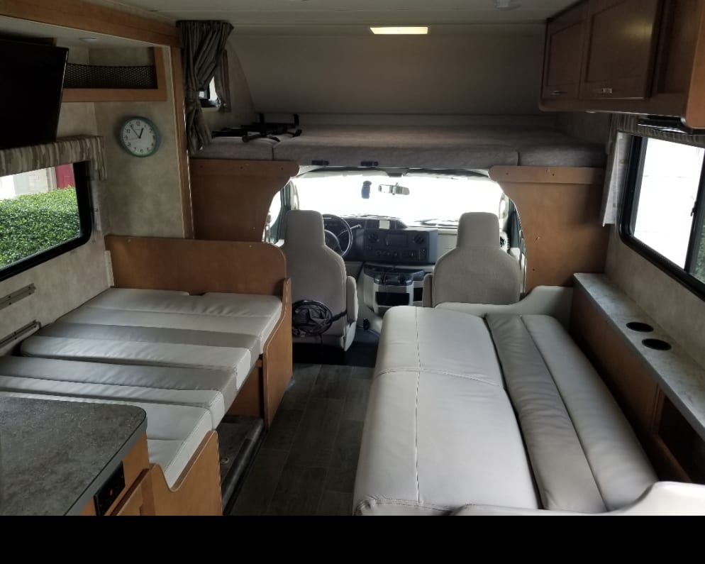 2019 Minnie Winnie  by Winnebago for rent in 99567