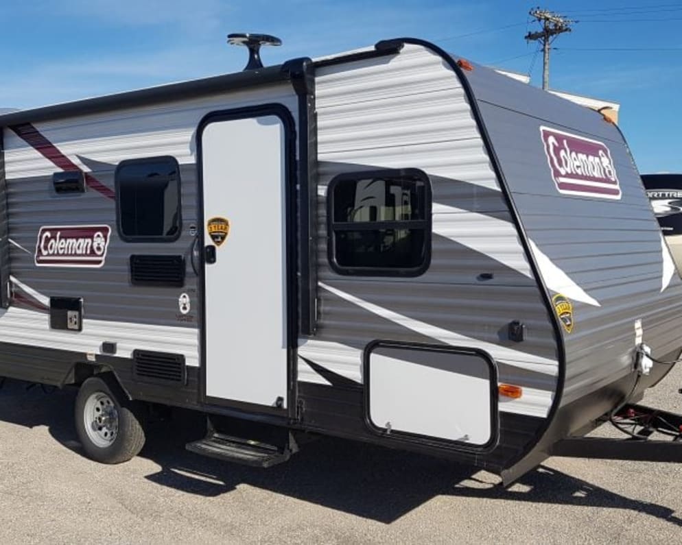 2017 Coleman 17F