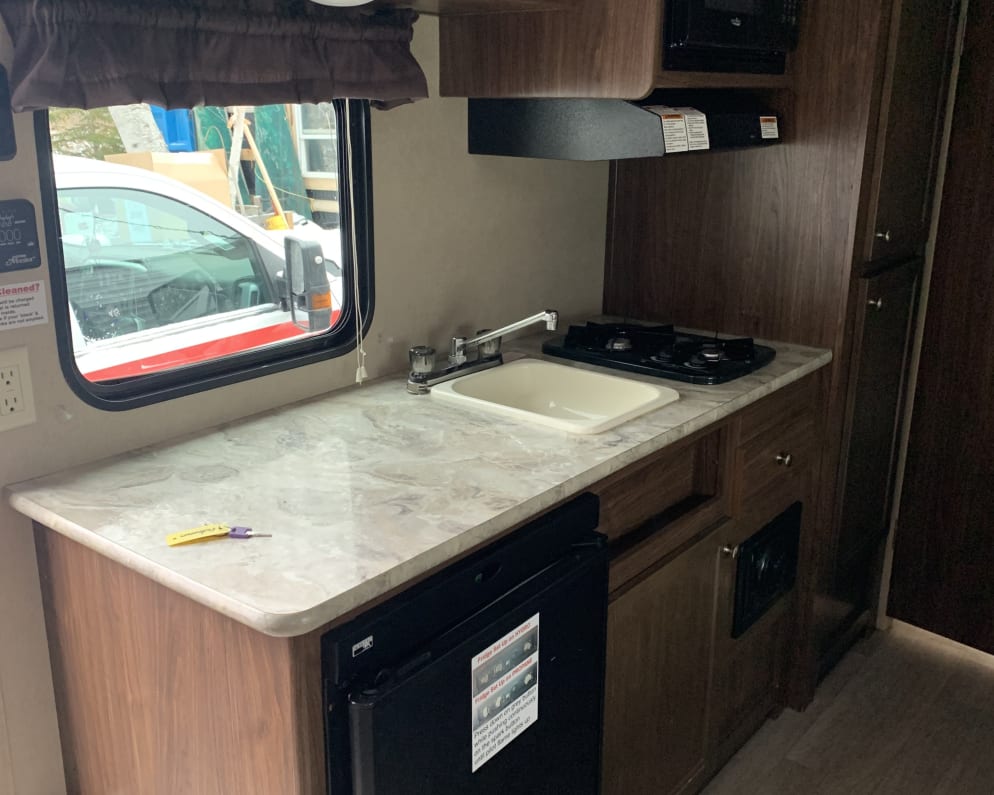 2017 Coleman 17F Travel Trailer for rent in Sesekinika Ontario