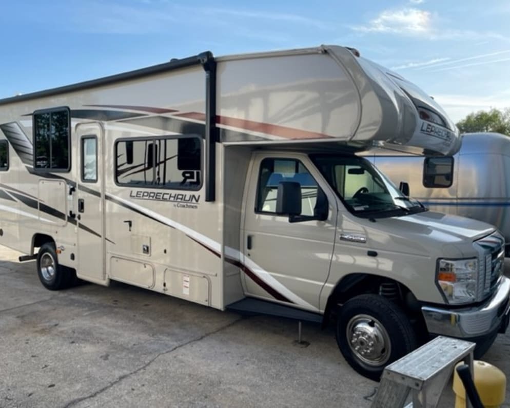 2021 Class C RV for Rent in Jacksonville, Florida