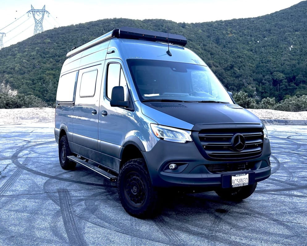 2022 Winnebago Revel Class B for rent in Los Angeles California