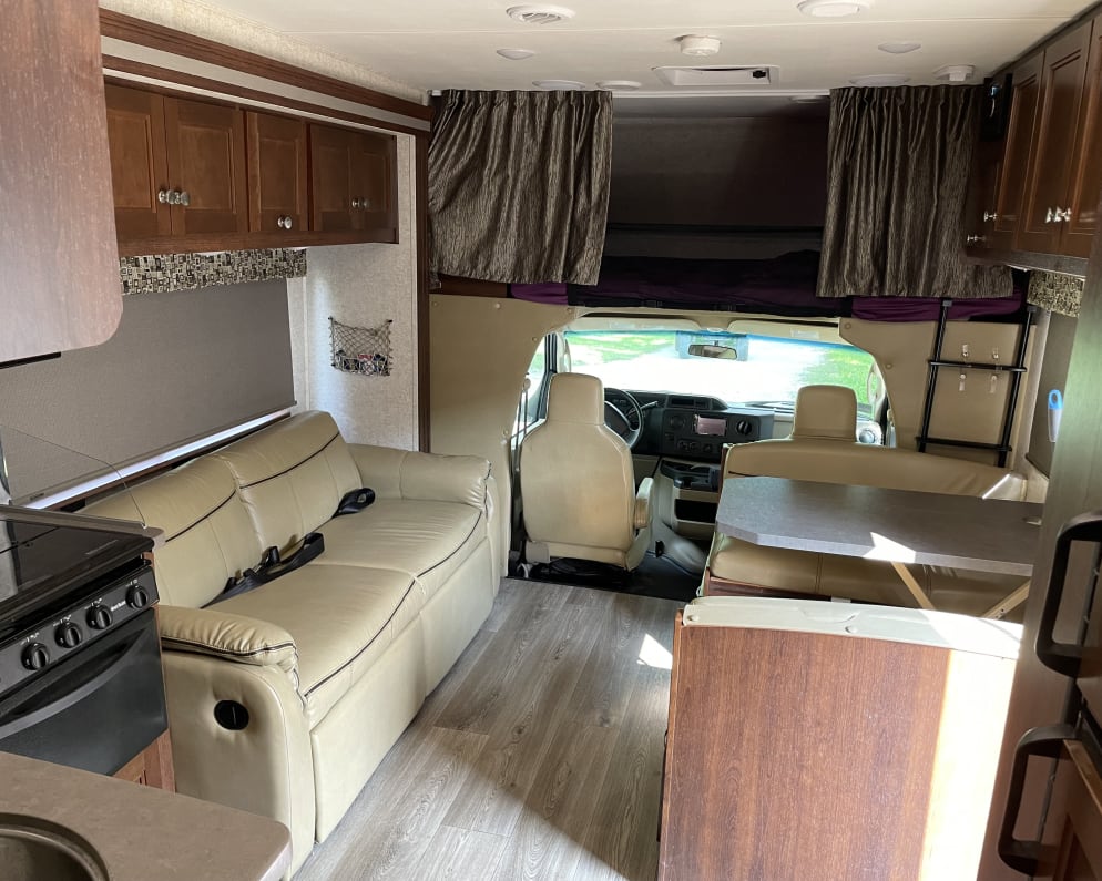 2017 Forest River Sunseeker Class C for rent in South Haven Minnesota