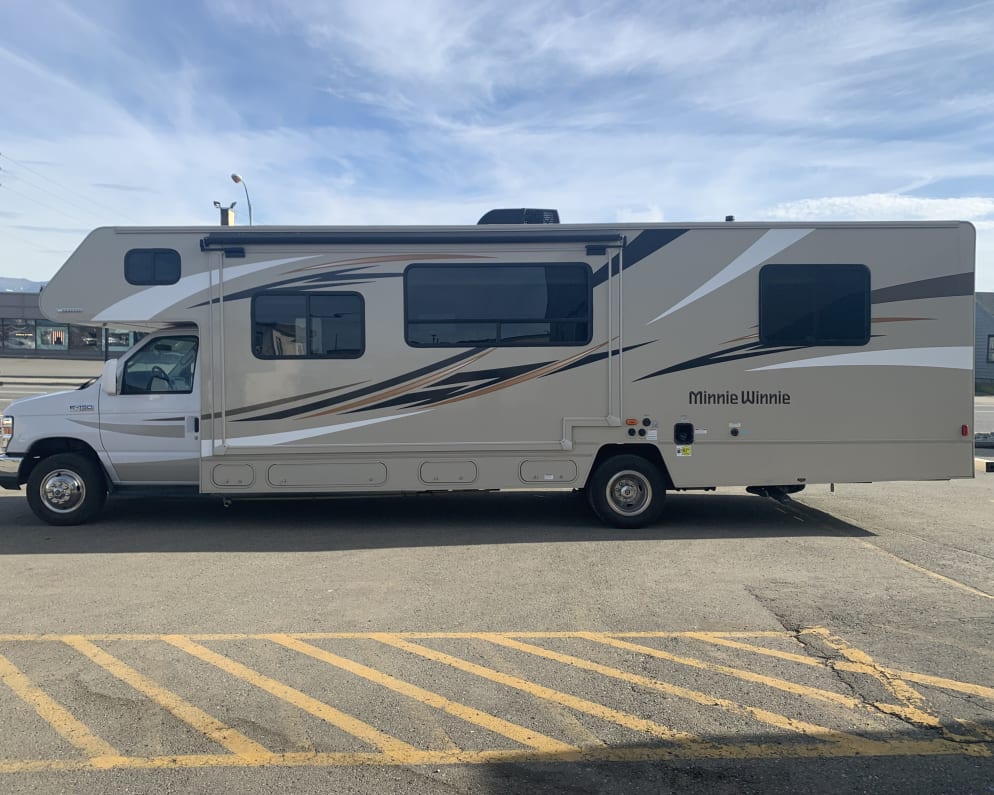 2019 Minnie Winnie  by Winnebago for rent in 99501