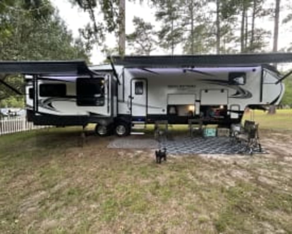 2020 Fifth Wheel RV for Rent in Moncks Corner, South Carolina