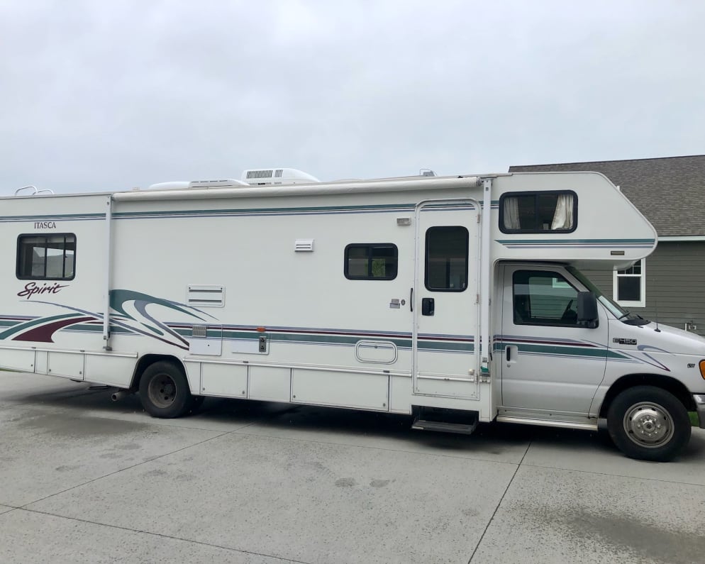 2001 Itasca Spirit available for rent in Bozeman Montana